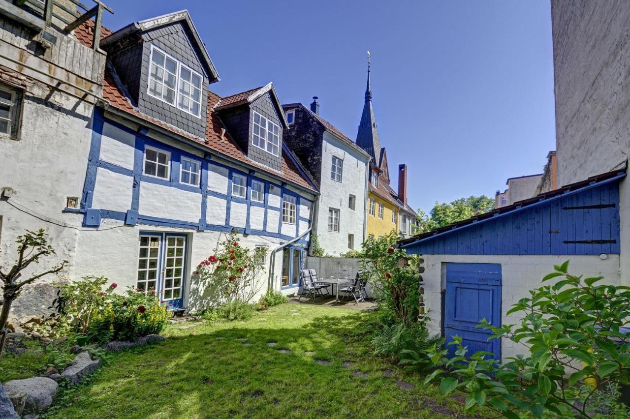 Fewo1846 - Villa Windschief - Uriges Fachwerkhaus Auf 3 Ebenen Mit Garten Im Stadtzentrum Flensburgo Exterior foto